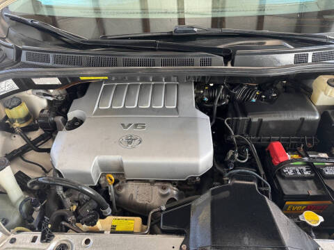 2009 Toyota Sienna LE 7-Passenger