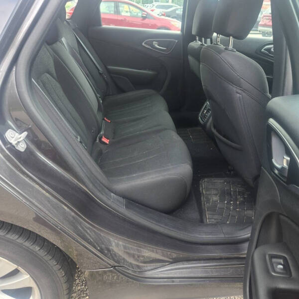 2016 Chrysler 200 Limited