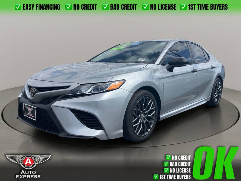 2020 Toyota Camry SE