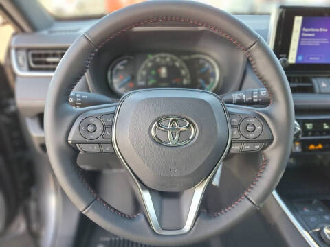 2025 Toyota RAV4 Plug-in Hybrid SE