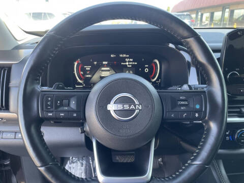 2022 Nissan Pathfinder Platinum