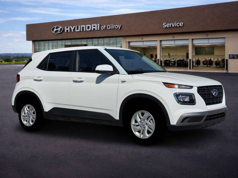2026 Hyundai Venue SE