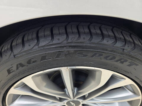 2017 Genesis G80 3.8