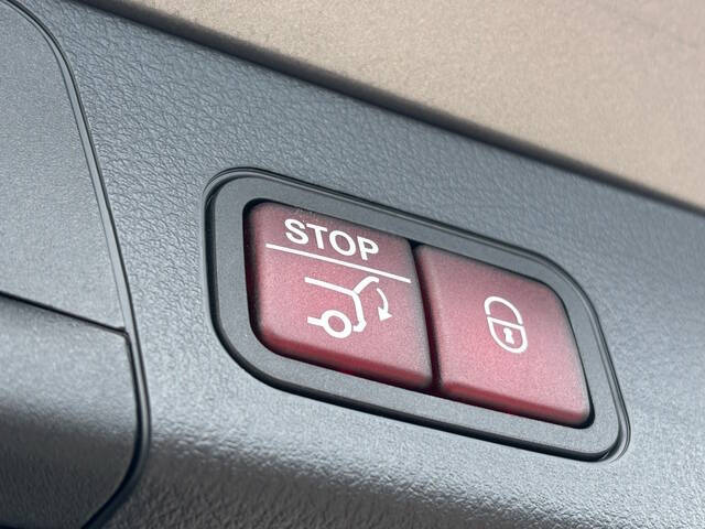 2023 Mercedes-Benz EQB 17