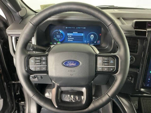 2025 Ford F-150 Lightning Platinum