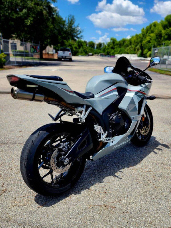 2025 Honda CBR600RR