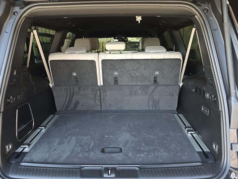 2025 Jeep Wagoneer L Series III