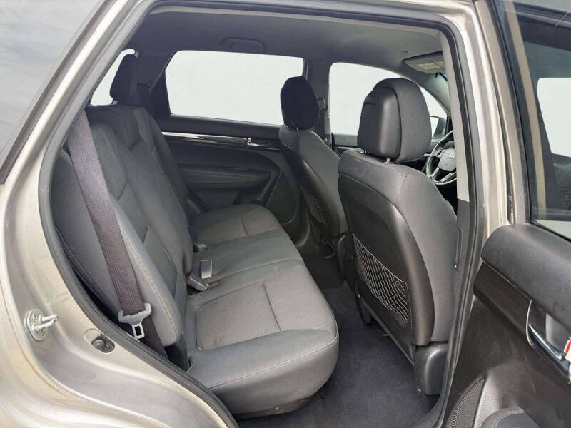 2013 Kia Sorento LX
