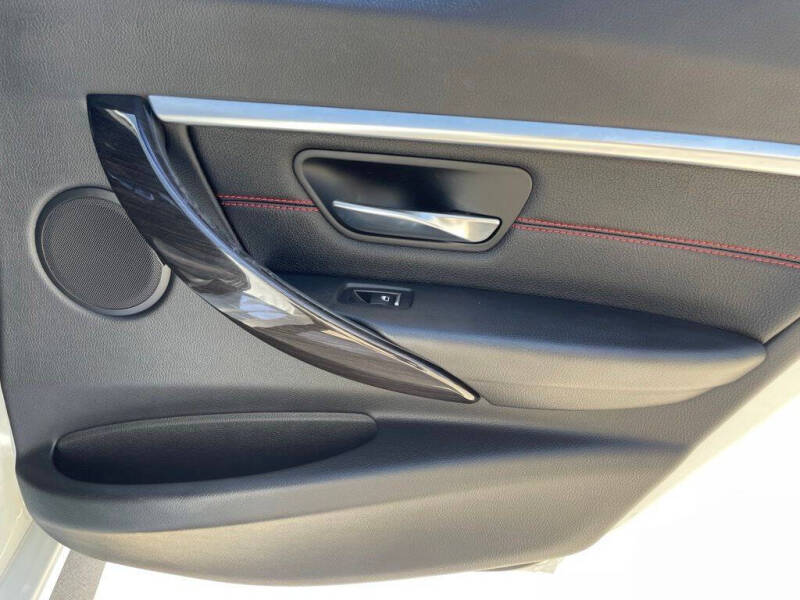 2017 BMW 3 Series 330i