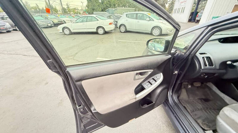 2014 Toyota Prius One