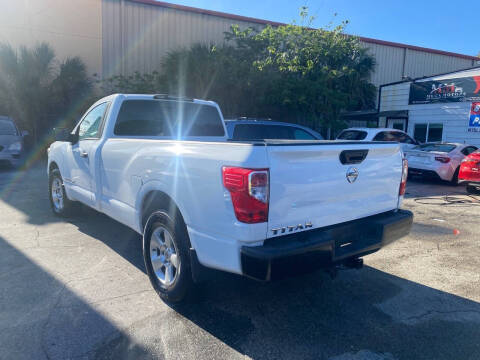 2019 Nissan Titan SV