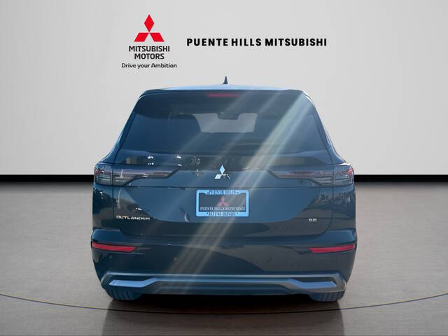 2026 Mitsubishi Outlander SE