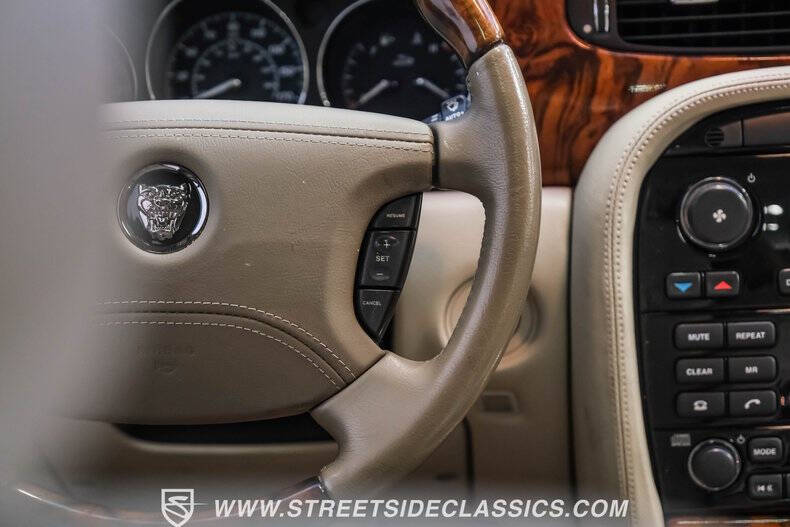 2004 Jaguar XJ-Series XJ8