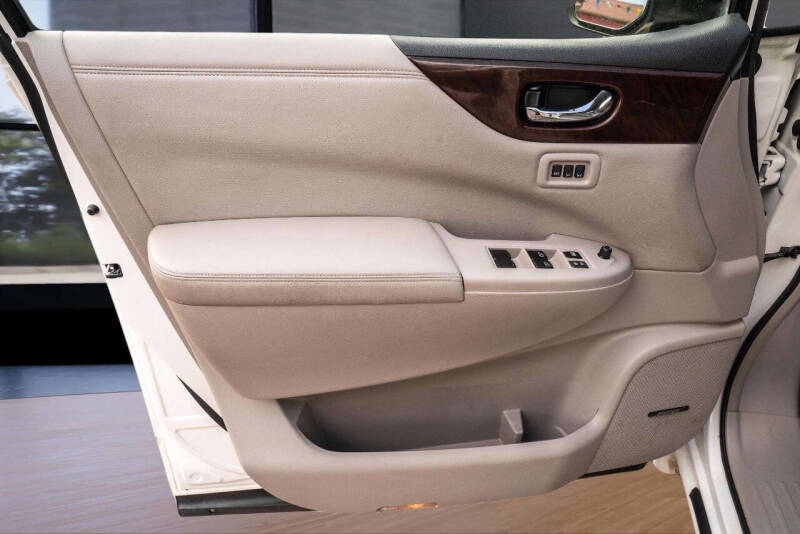 2015 Nissan Quest 3.5 Platinum