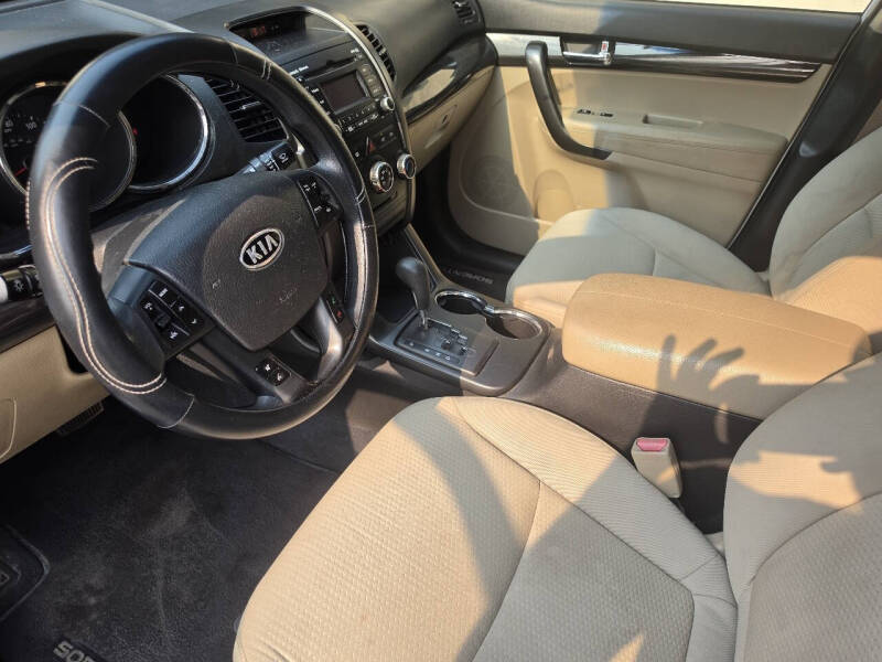 2011 Kia Sorento LX