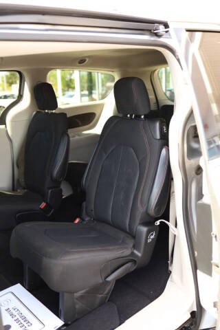 2020 Chrysler Pacifica Touring