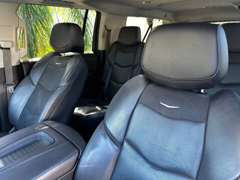 2020 Cadillac Escalade ESV Luxury