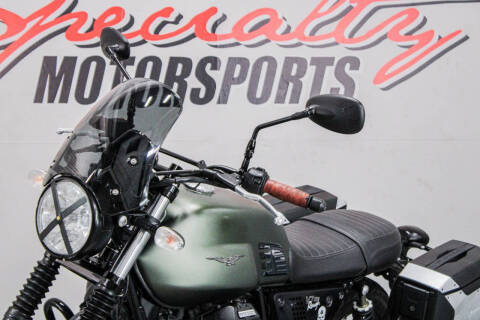 2020 Moto Guzzi V7 III Racer