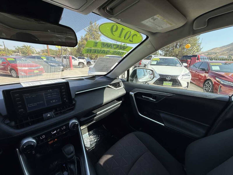 2019 Toyota RAV4 XLE