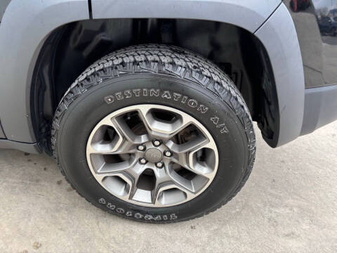 2020 Jeep Cherokee Trailhawk