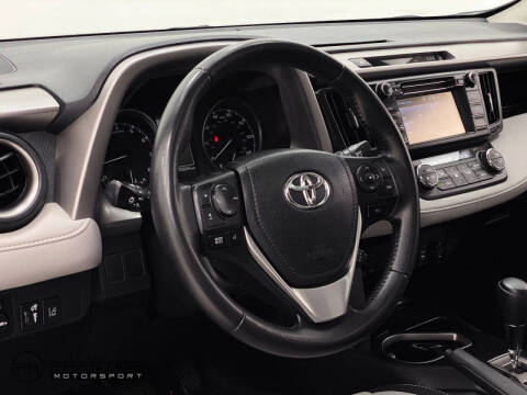 2017 Toyota RAV4 XLE