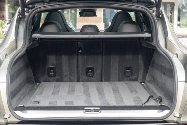 2026 Aston Martin DBX 707