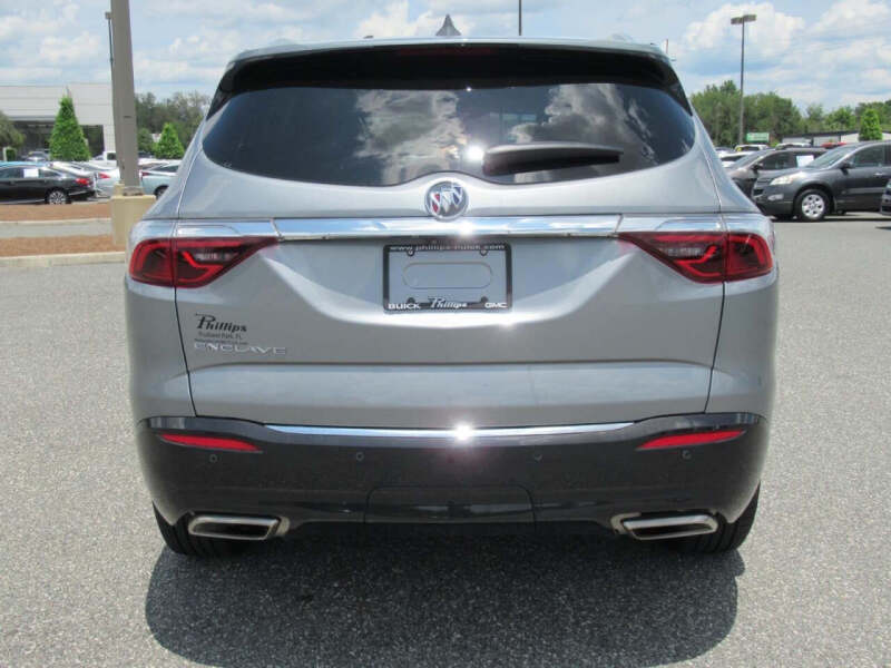 2024 Buick Enclave Essence