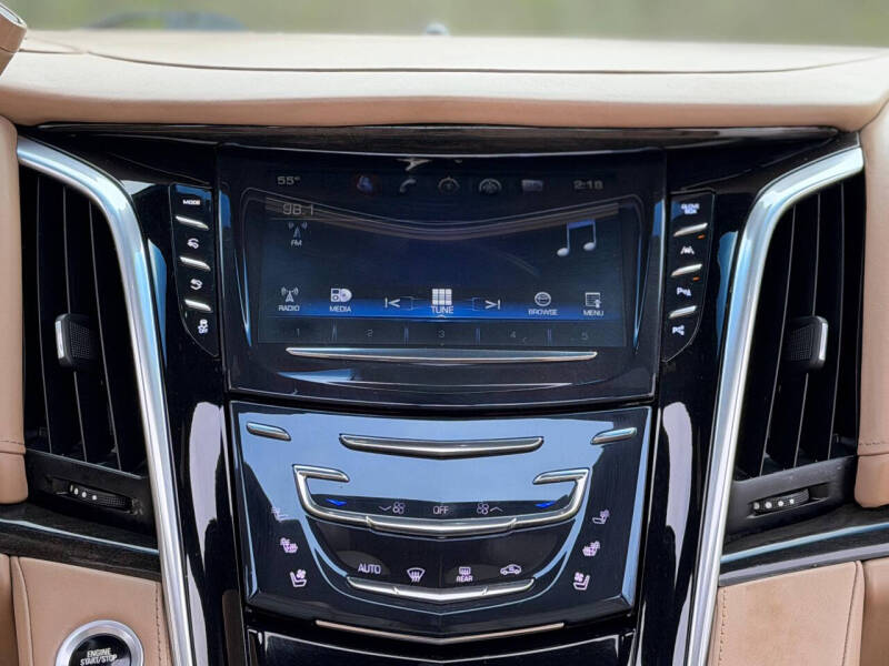 2019 Cadillac Escalade ESV Platinum