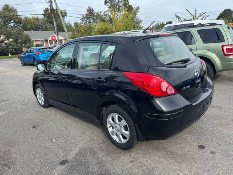 2009 Nissan Versa 1.8 S