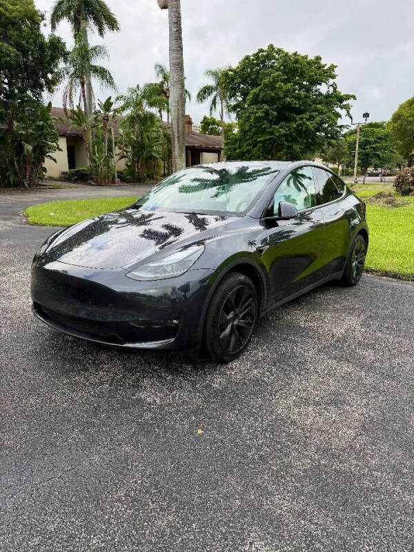 2025 Tesla Model Y Long Range