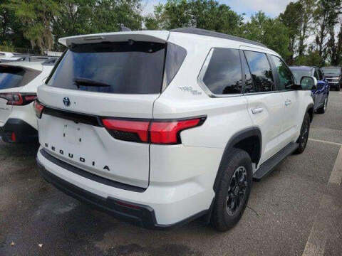 2024 Toyota Sequoia SR5