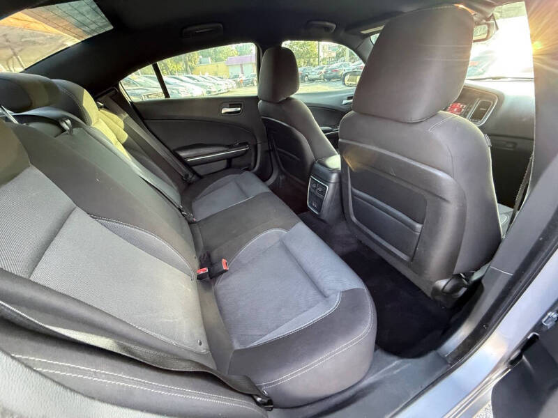 2015 Dodge Charger SE