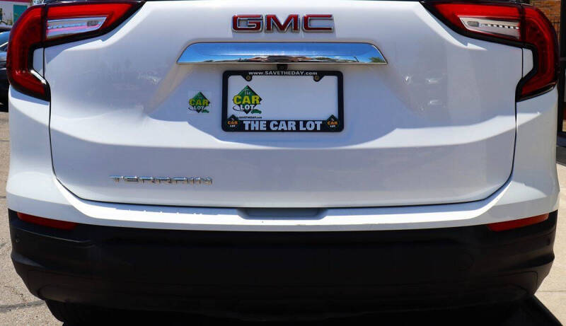 2022 GMC Terrain SLE