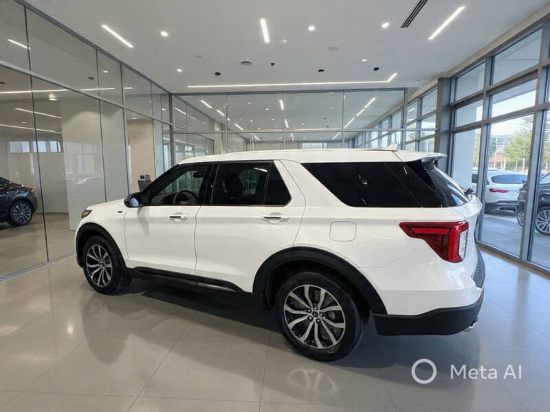 2022 Ford Explorer ST-Line