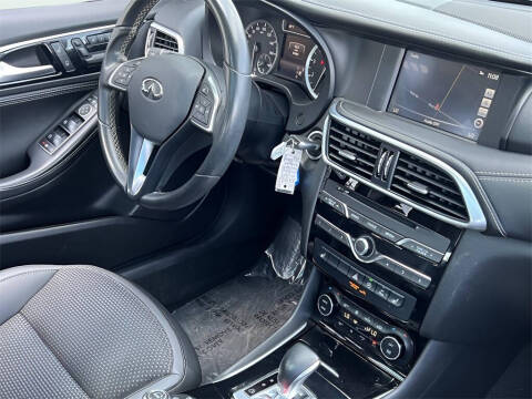 2019 Infiniti QX30 Luxe