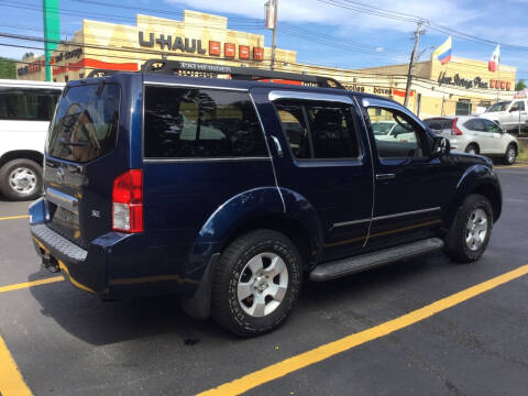 2006 Nissan Pathfinder SE