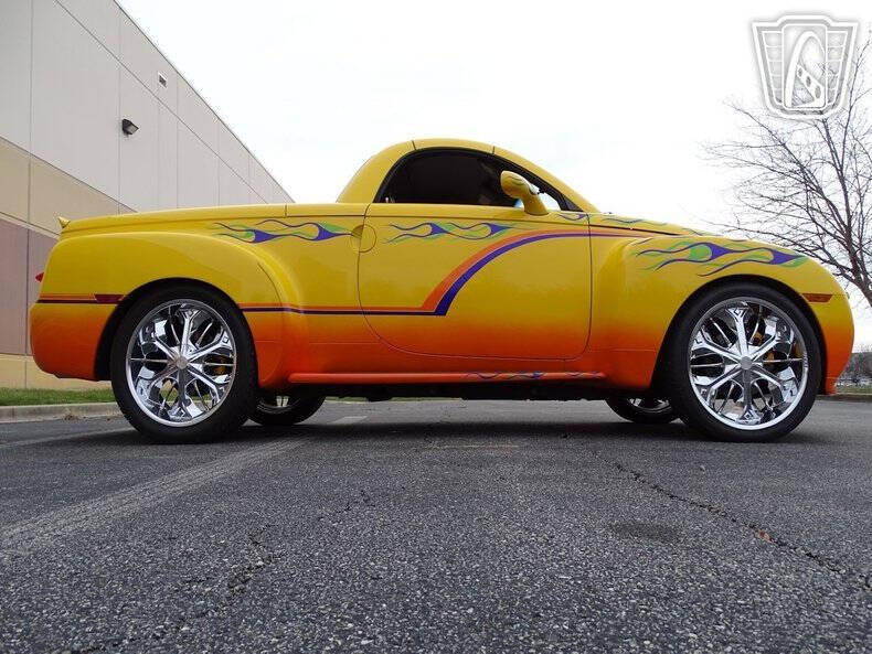 2004 Chevrolet SSR LS
