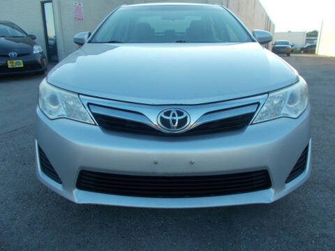 2014 Toyota Camry LE