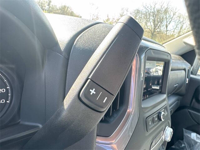 2025 GMC Sierra 2500HD Pro