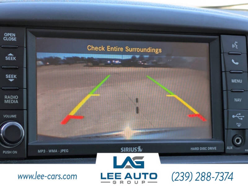 2011 Chrysler Town and Country Limited