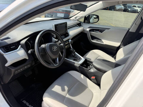 2019 Toyota RAV4 XLE Premium