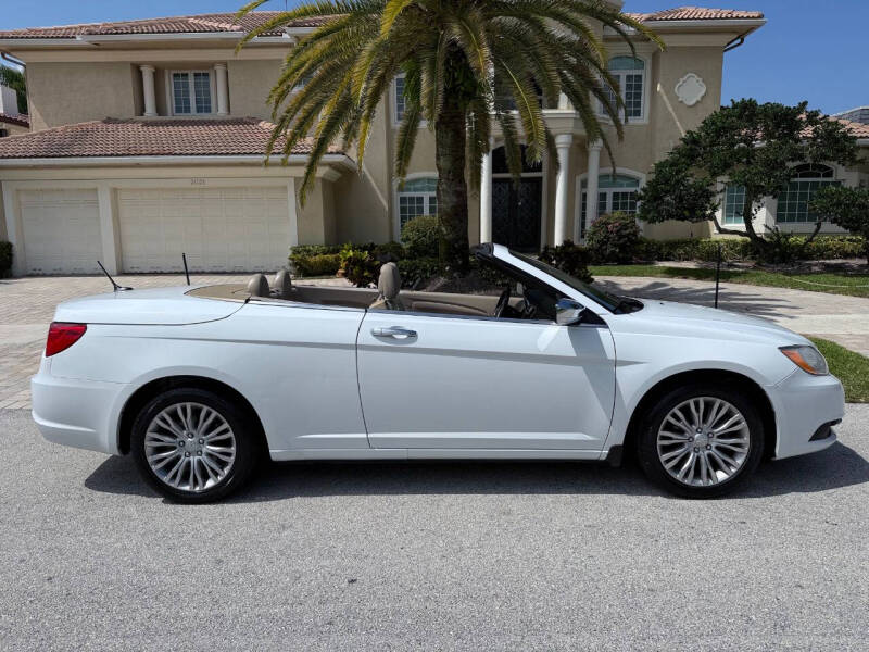 2011 Chrysler 200 Limited