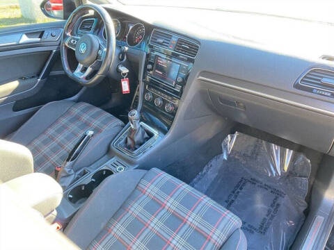 2018 Volkswagen Golf GTI S