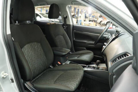 2024 Mitsubishi Outlander Sport LE