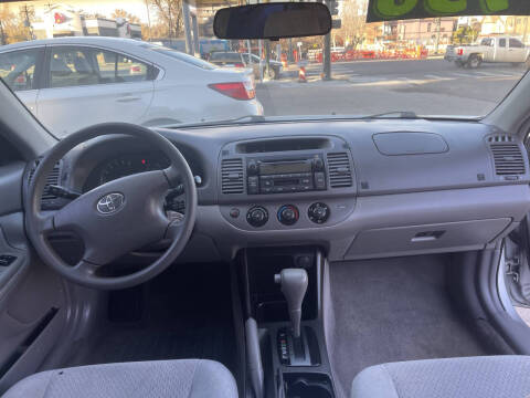 2003 Toyota Camry LE V6