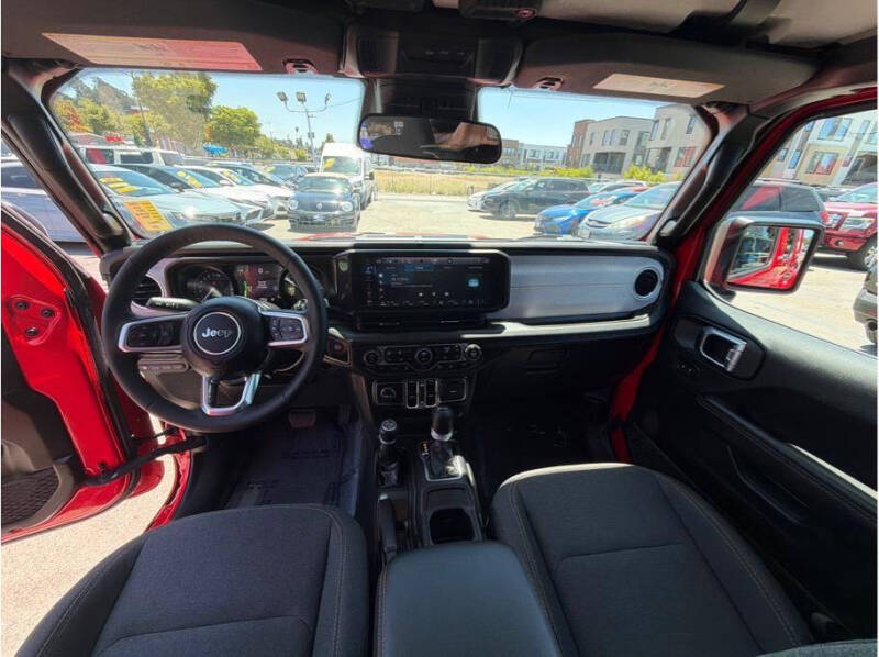 2025 Jeep Wrangler