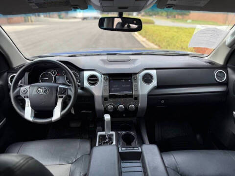 2015 Toyota Tundra SR