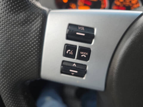 2011 Nissan Pathfinder LE