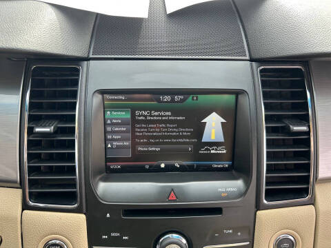 2015 Ford Taurus SEL