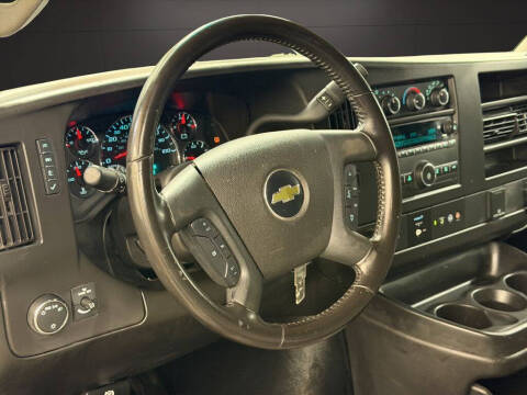 2022 Chevrolet Express 2500